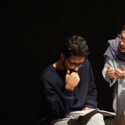 نمایش ن/ ماندن | عکس