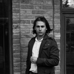 نمایشنامه‌خوانی دوازده فرد خشمگین | عکس