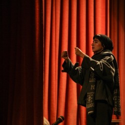 نمایش خواهران | عکس