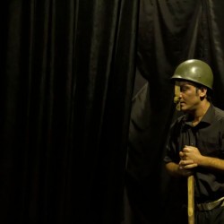 نمایش گردبادک | عکس