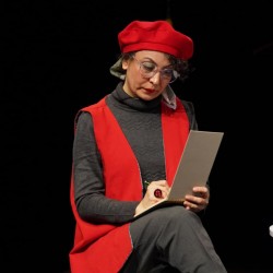 نمایش تاراتینا | عکس