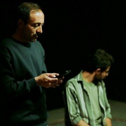 نمایش ن/ ماندن | عکس