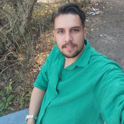 عکس علی احمدی