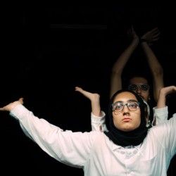 نمایش چروفوبیا | عکس