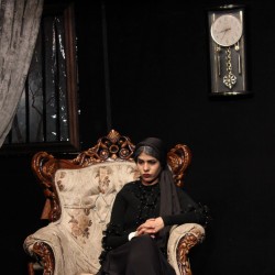 نمایش اتاق ورونیکا | عکس