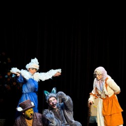 نمایش لبوبو در جنگل مهربانی | عکس