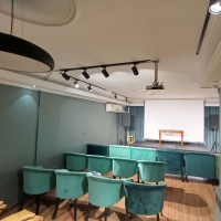 آکادمی مولیان | عکس