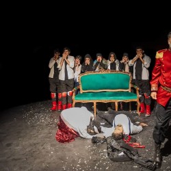 نمایش بجنب مکبث | عکس