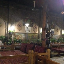 عکس رستوران آذری