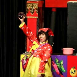 نمایش آشپز کوچک در قصر | عکس