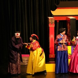 نمایش آشپز کوچک در قصر | عکس