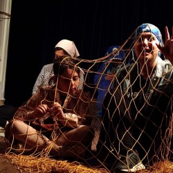 نمایش بازی برای همه | عکس