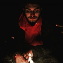 فیلم کوتاه سایه ها در شب آزاد هستند | عکس