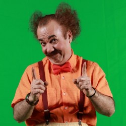 نمایش جادوی روز تولد | عکس