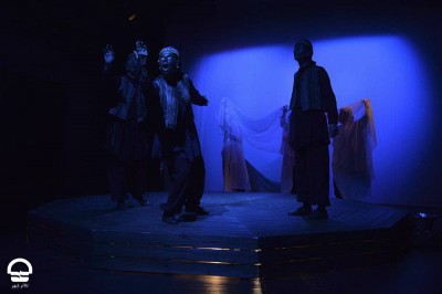 نمایش مضحکه‌ی «جنگنامه‌ی غلامان» تقلید در یک مجلس | ادای احترام تمام قد به هنر سترگ نمایش در ایران | عکس