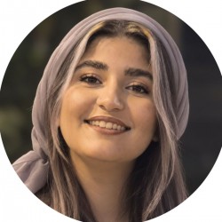عکس یکتا صادقیان