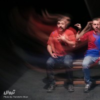 نمایش تو این دعوا حمید حجت رو خفه می کنه | گزارش تصویری تیوال از نمایش تو این دعوا حمید حجت رو خفه می کنه / عکاس: پریچهر ژیان | عکس