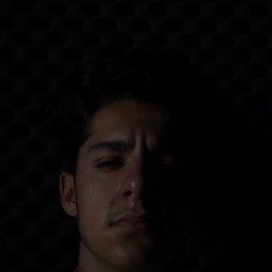 نمایش بی ربط | عکس