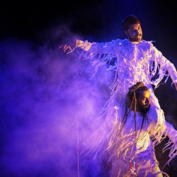 نمایش مکبث زار | عکس