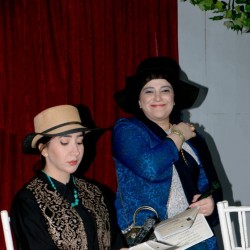 نمایشنامه‌خوانی دو نمایشنامه از آندره پراگا (اتاق انتظار، داستان یک پیراهن و یک ویلون) | عکس