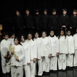 نمایش رویای درنای سربی | عکس