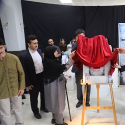 نمایش صعود هبوط | عکس