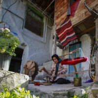 جاحیم بافی، روستای زیارت | عکس