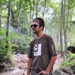 عکس ایزد امیرعبداللهیان