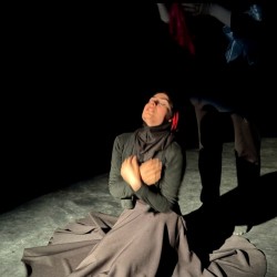 نمایش قوی تر | عکس