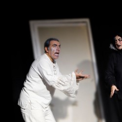 نمایش بازی زندگی | عکس