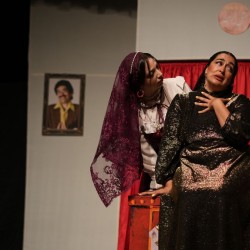 نمایش هتل ایران | عکس