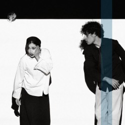 نمایش وقتی خروس غلط می‌خواند | عکس