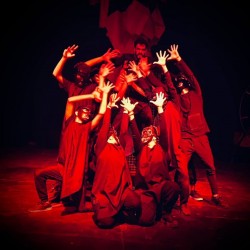 نمایش هفت شنبه‌ی آندرومدا | عکس