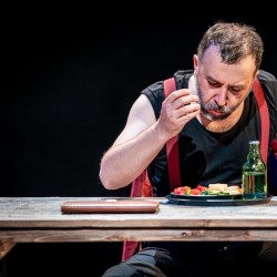 نمایش بازی استریندبرگ | عکس