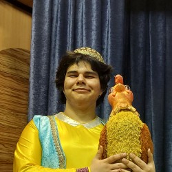 نمایش نیم وجبی | عکس