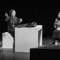 نمایش شَک (یک تمثیل) | دلم می‌خواهد با مردم حرف بزنم | عکس