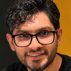 عکس احسان خاطری