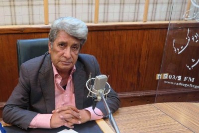 گناهکار اصلی برای راه افتادن بازار مکاره کلاس‌های گویندگی، وزارت ارشاد است | عکس