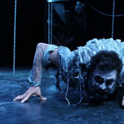 نمایش هملت‌.هملت | عکس