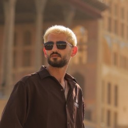 عکس صادق خورسند