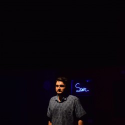 نمایش غول آرزو | عکس