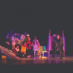 نمایش شهر فرنگ | عکس