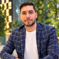 عکس احسان صمدیار