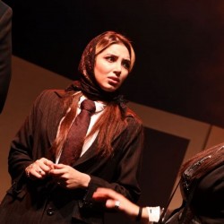 نمایش درون بند | عکس