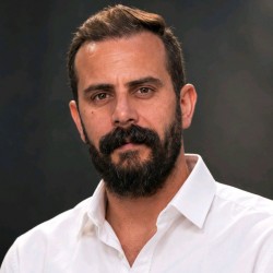 عکس میلاد فرخی