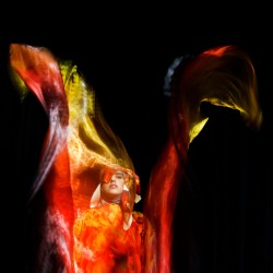 نمایش برای هانا (ویژه بانوان) | عکس