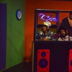 نمایش غول آرزو | عکس