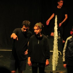 نمایش زمینـــبازی | عکس