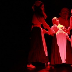 نمایش دگرآپاندیسی | عکس