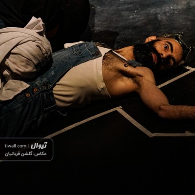 گزارش تصویری تیوال از نمایش خون مردگی / عکاس: گلشن قربانیان | عکس